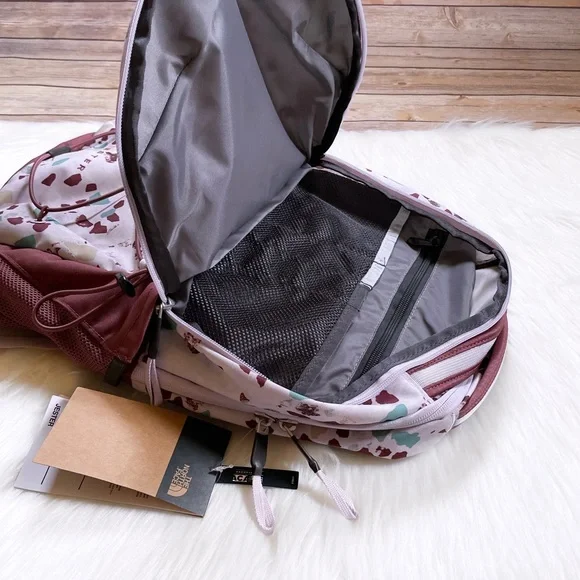 The North Face Women’s Jester 27 Liter Backpack - Picture 5 of 7